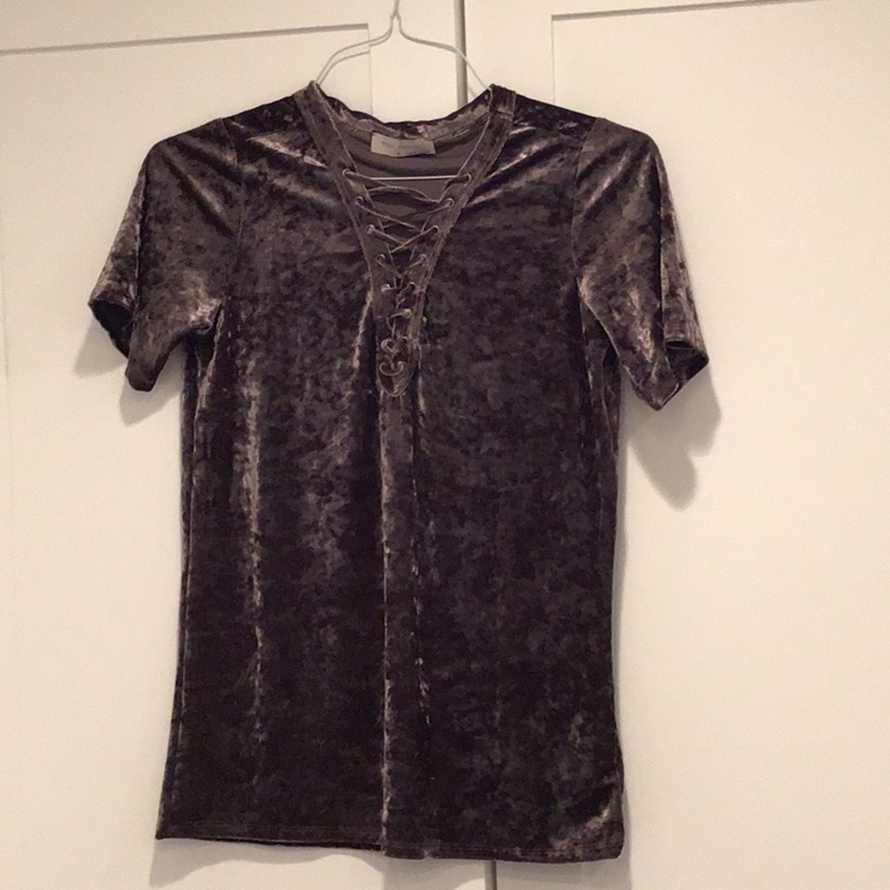 Bear Dance short sleeve velvet shirt